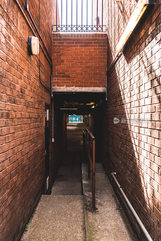 Narrow street in the London